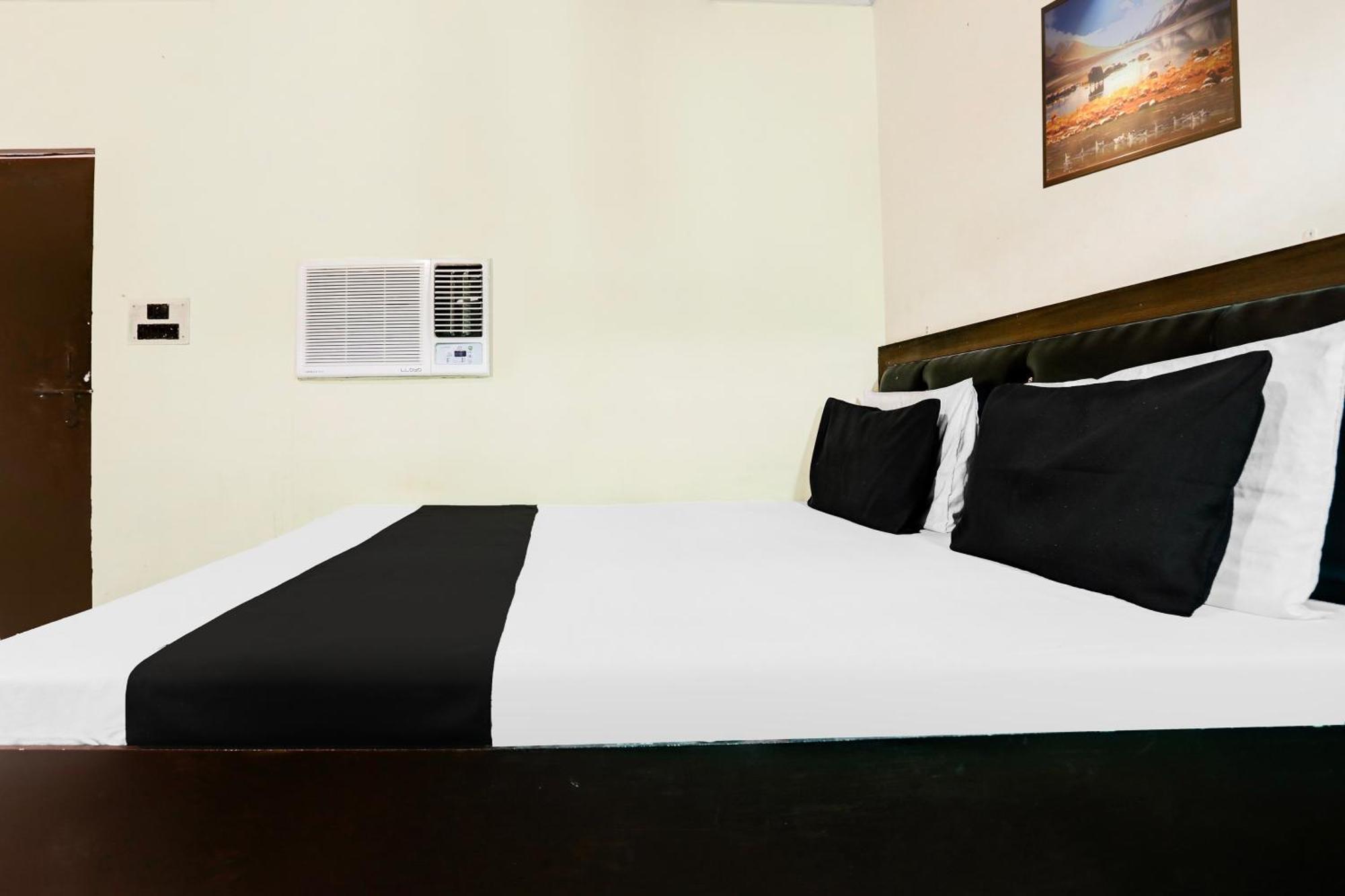 Hotel O Royal Classic Алигарх Экстерьер фото