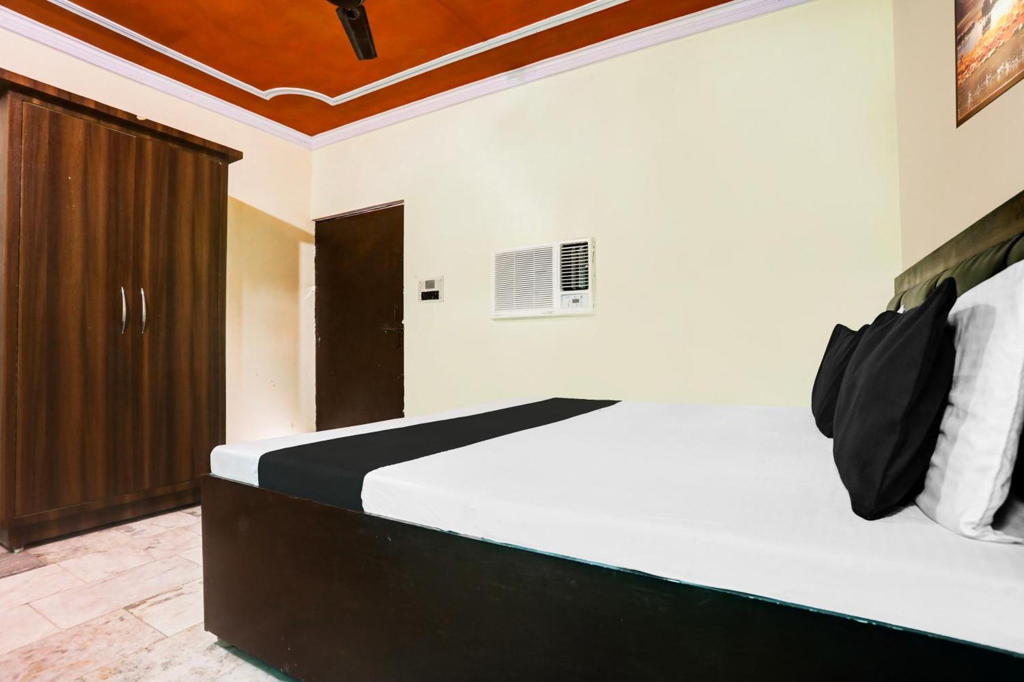 Hotel O Royal Classic Алигарх Экстерьер фото